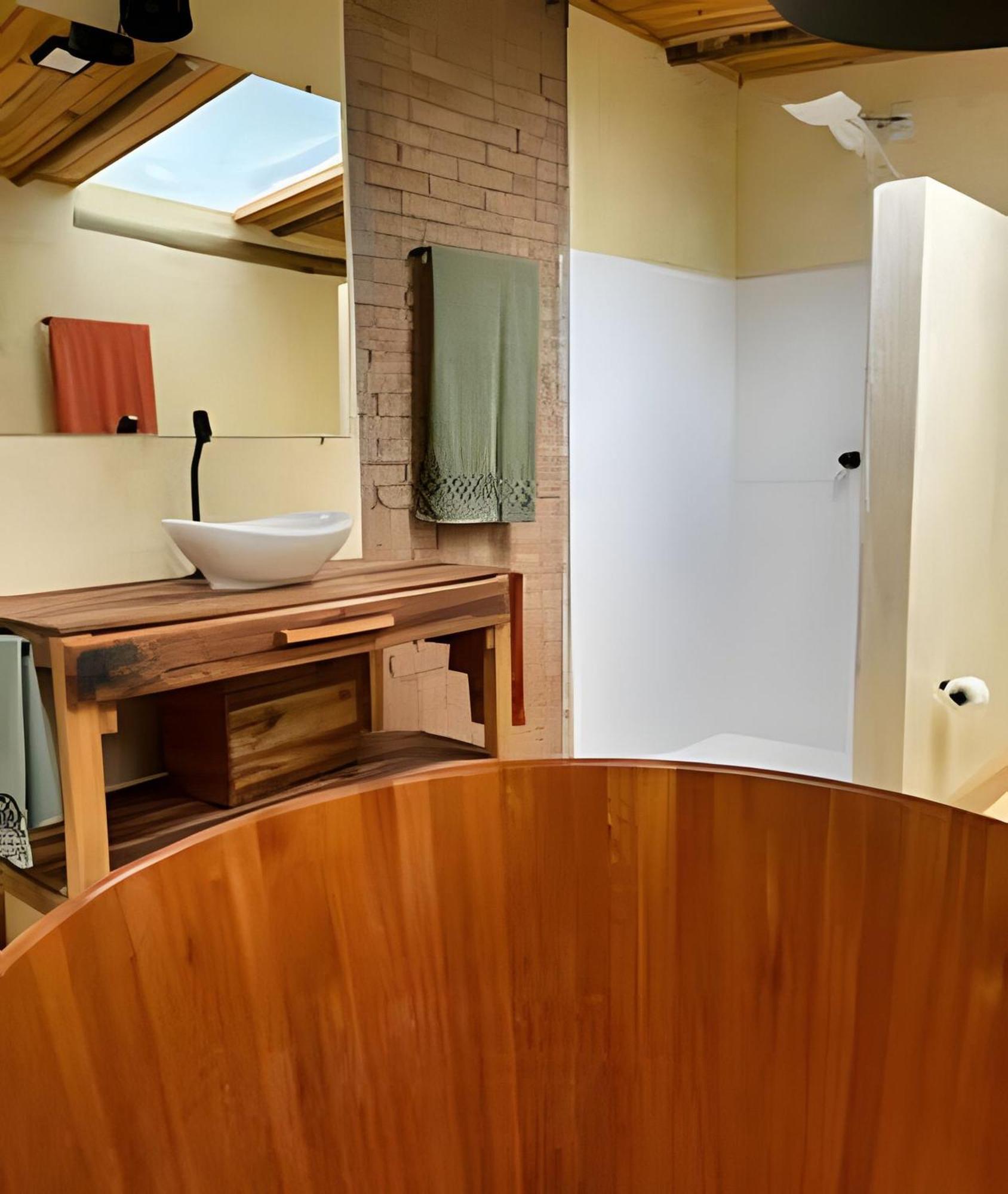 Sitio Santo Antonio - Chale 1 Com Ofuro Guest House Атибая Екстериор снимка